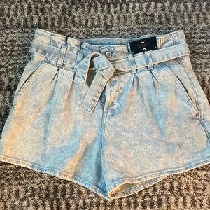 Hollister Mom Short